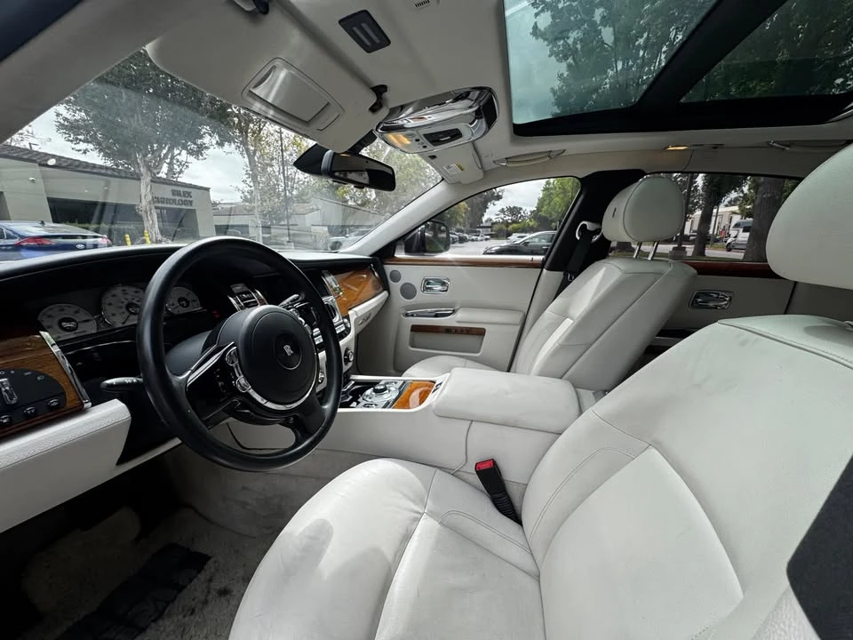 2010 Rolls-Royce Ghost 1st Gen - Image 10 of 20