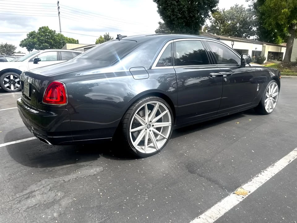 2010 Rolls-Royce Ghost 1st Gen - Image 7 of 20
