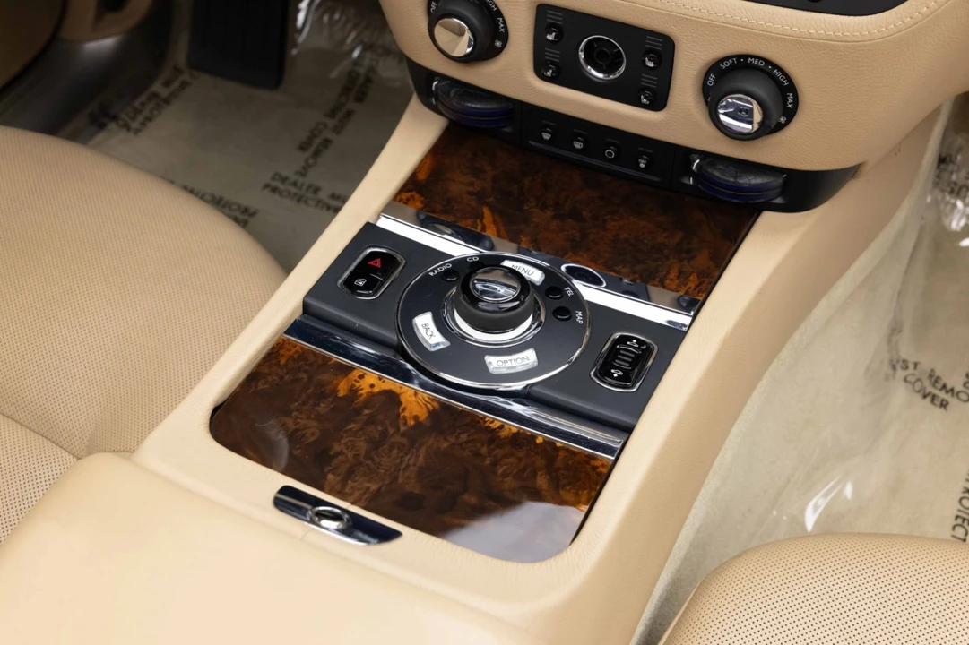 2010 Rolls-Royce Ghost 1st Gen - Image 20 of 31