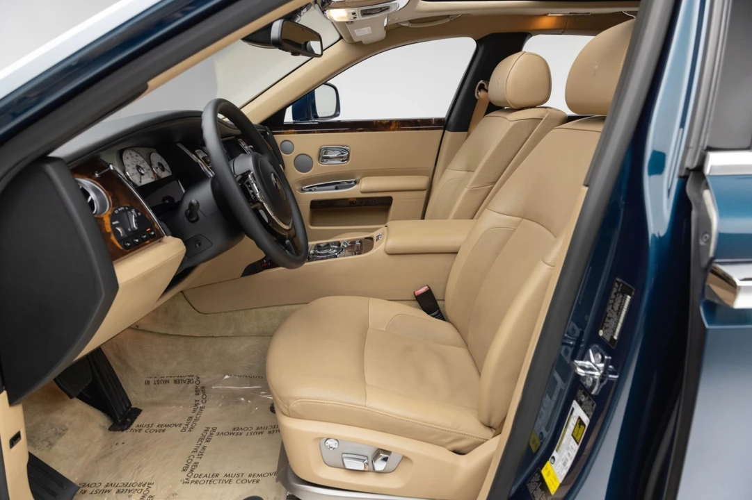 2010 Rolls-Royce Ghost 1st Gen - Image 30 of 31