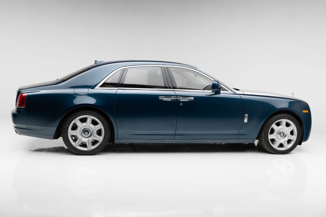 2010 Rolls-Royce Ghost 1st Gen - Image 15 of 31