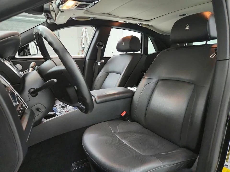 2010 Rolls-Royce Ghost 1st Gen - Image 14 of 20