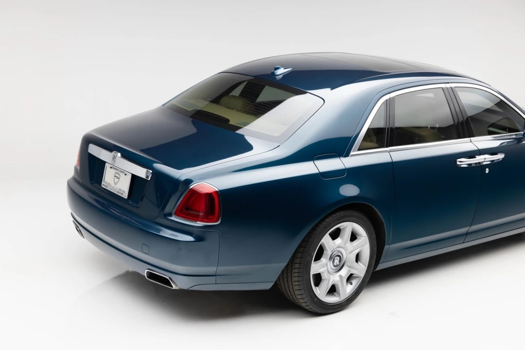 2010 Rolls-Royce Ghost 1st Gen - Image 27 of 31