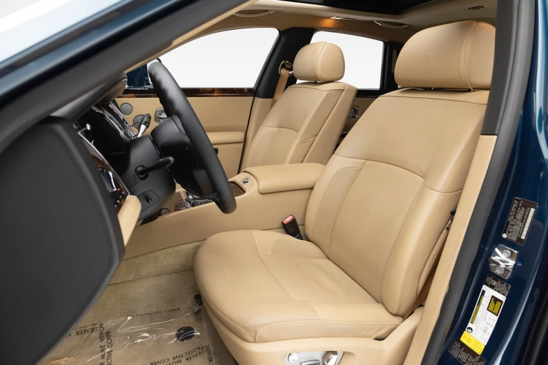 2010 Rolls-Royce Ghost 1st Gen - Image 8 of 31