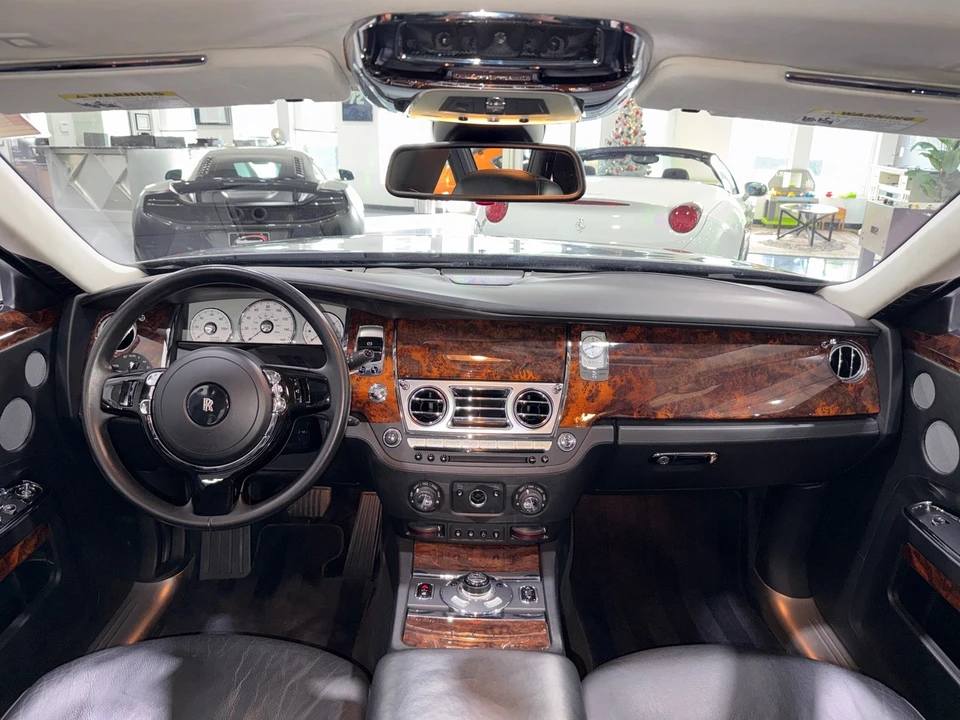 2010 Rolls-Royce Ghost 1st Gen - Image 10 of 12