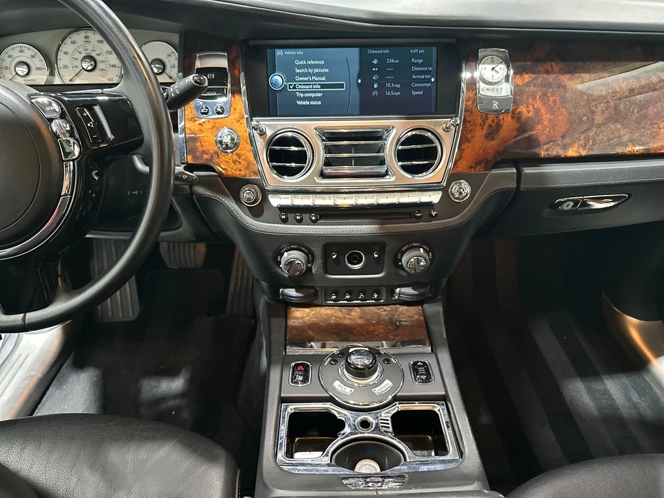 2010 Rolls-Royce - Image 5 of 31
