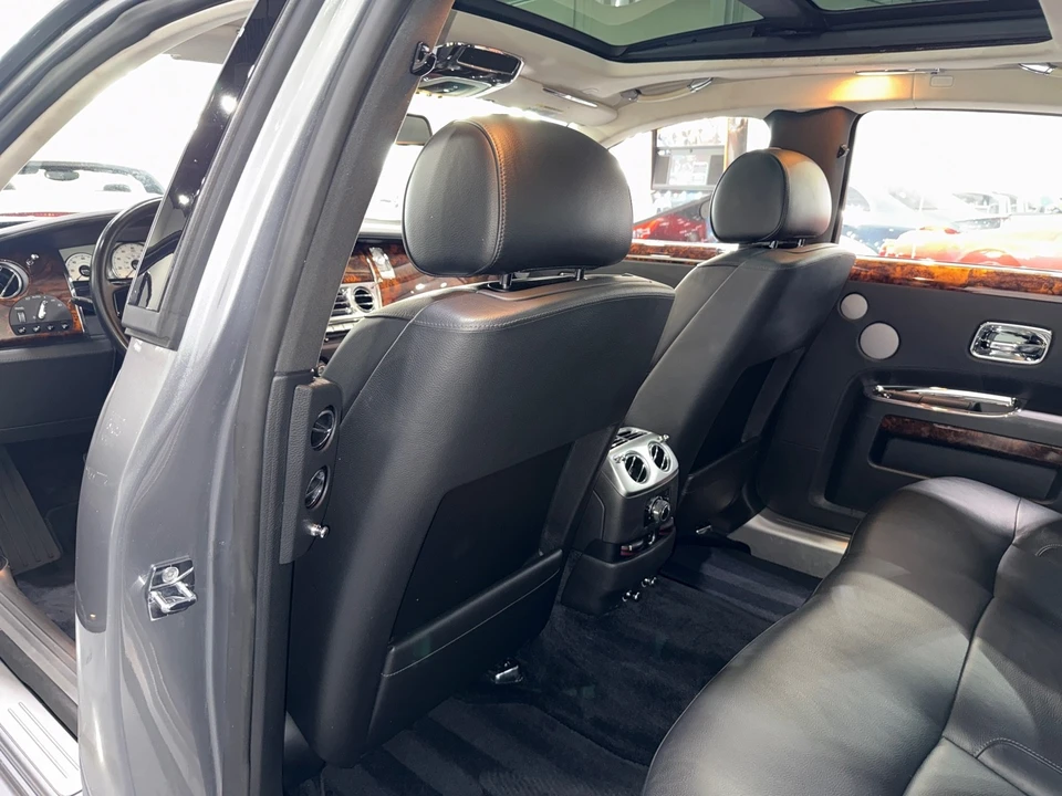 2010 Rolls-Royce - Image 19 of 31