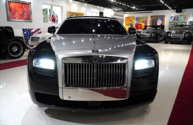 2010 Rolls-Royce Ghost 1st Gen - Image 2 of 12