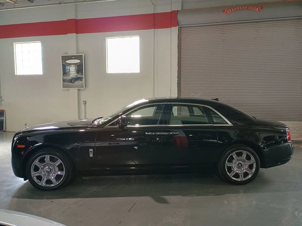 2010 Rolls-Royce Ghost 1st Gen - Image 2 of 12