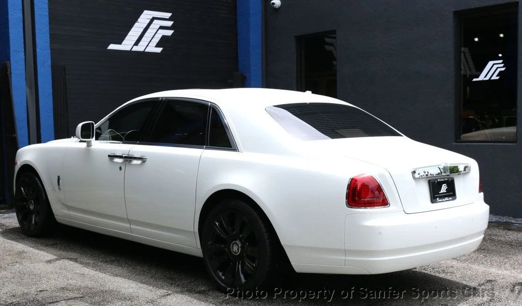 2010 Rolls-Royce Ghost 1st Gen - Image 6 of 12