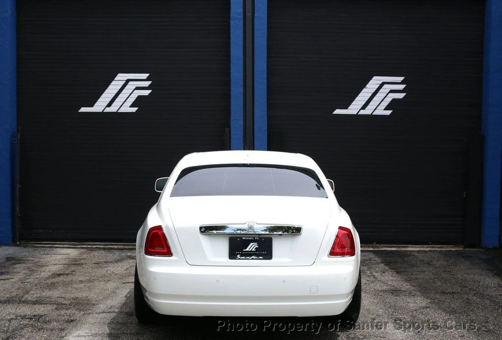 2010 Rolls-Royce Ghost 1st Gen - Image 8 of 12