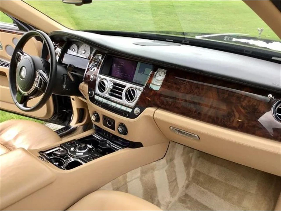 2010 Rolls-Royce Ghost 1st Gen - Image 11 of 19