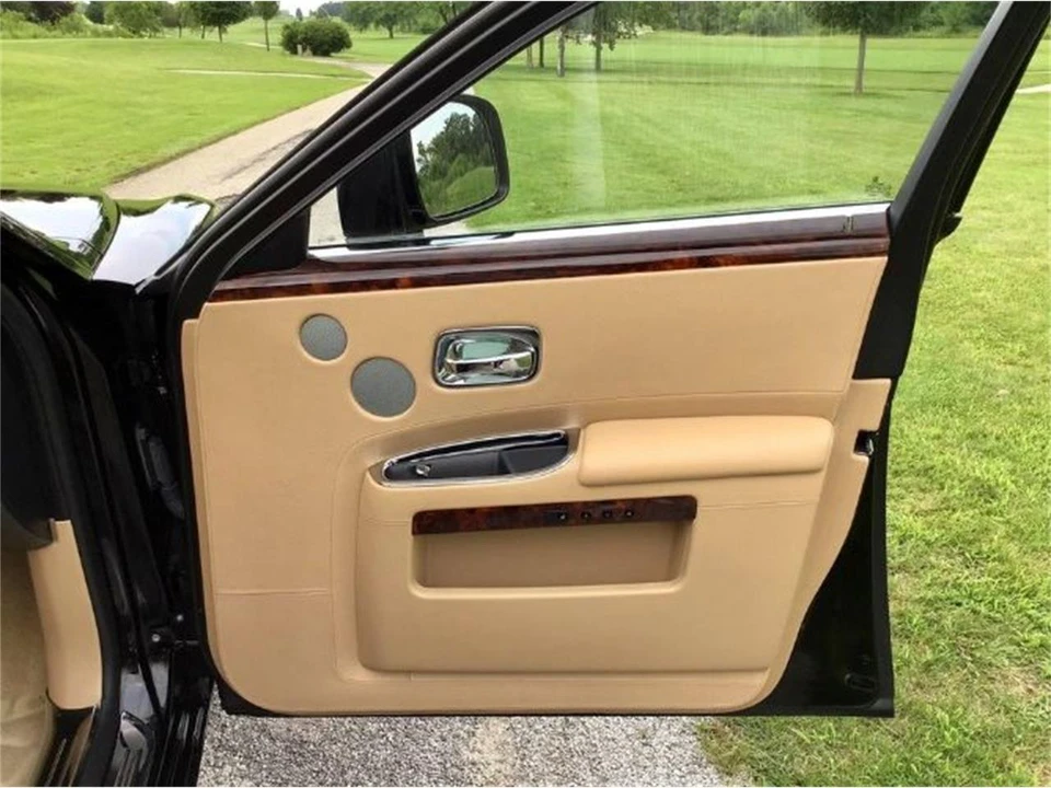 2010 Rolls-Royce Ghost 1st Gen - Image 12 of 19