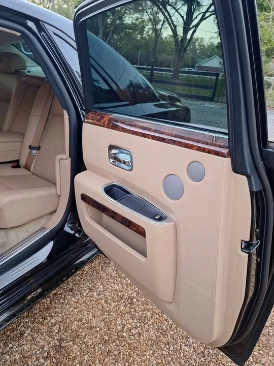 2010 Rolls-Royce Ghost 1st Gen - Image 12 of 20