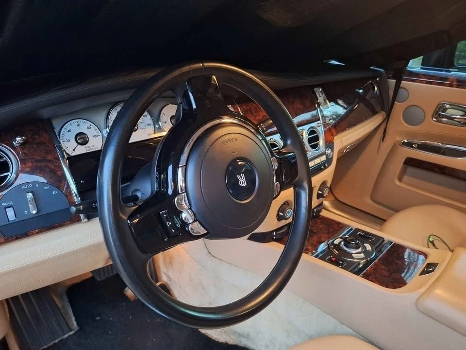 2010 Rolls-Royce Ghost 1st Gen - Image 14 of 20