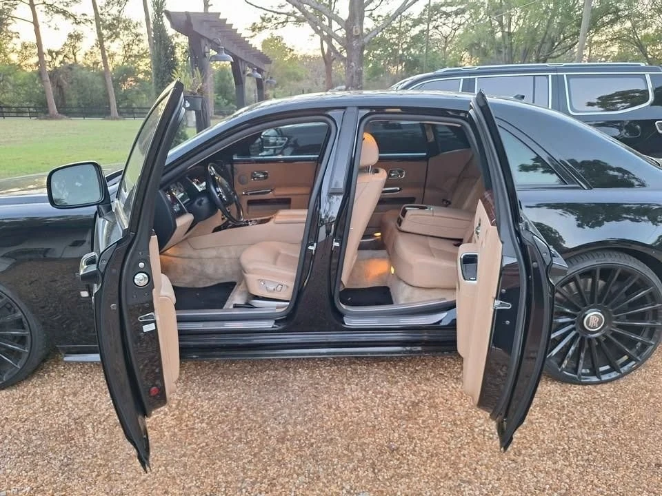 2010 Rolls-Royce Ghost 1st Gen - Image 10 of 20