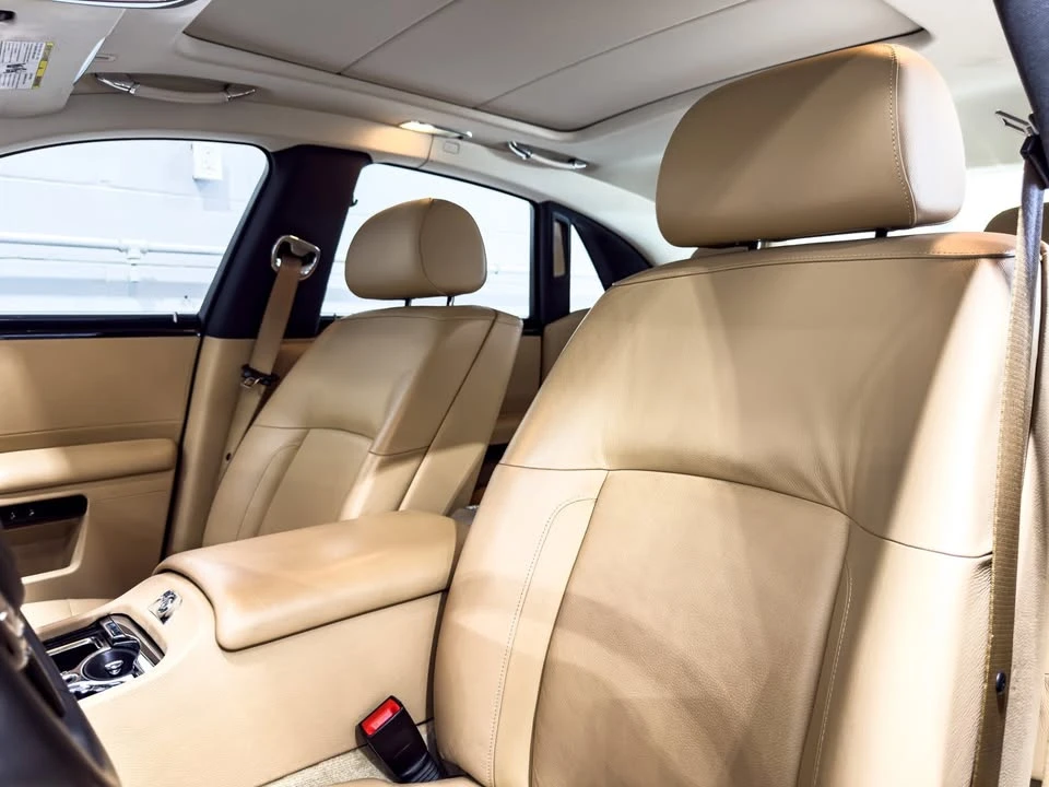 2010 Rolls-Royce Ghost 1st Gen - Image 16 of 20