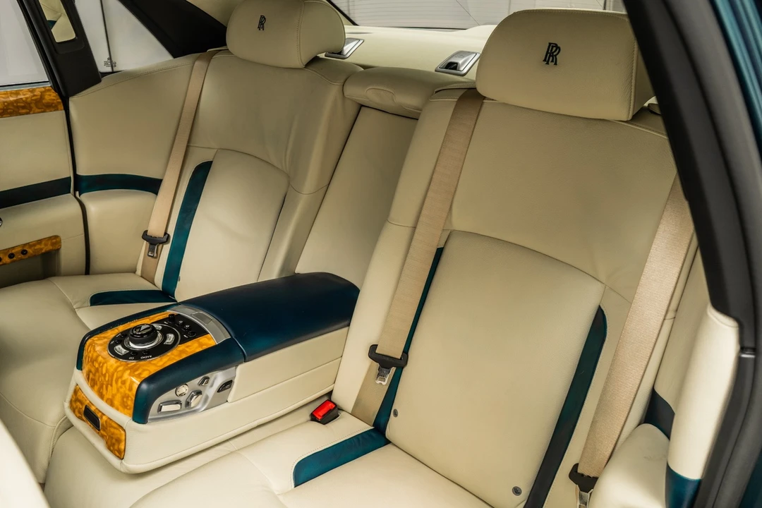 2010 Rolls-Royce Ghost 1st Gen - Image 16 of 21