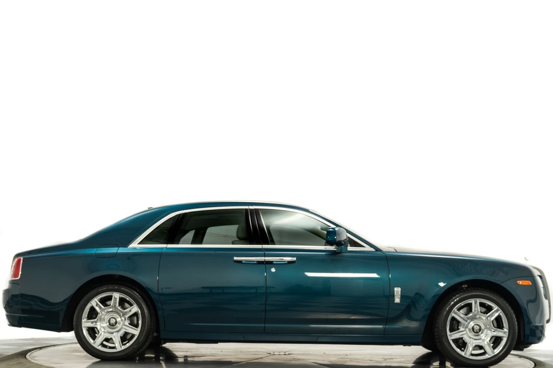 2010 Rolls-Royce Ghost 1st Gen - Image 2 of 21