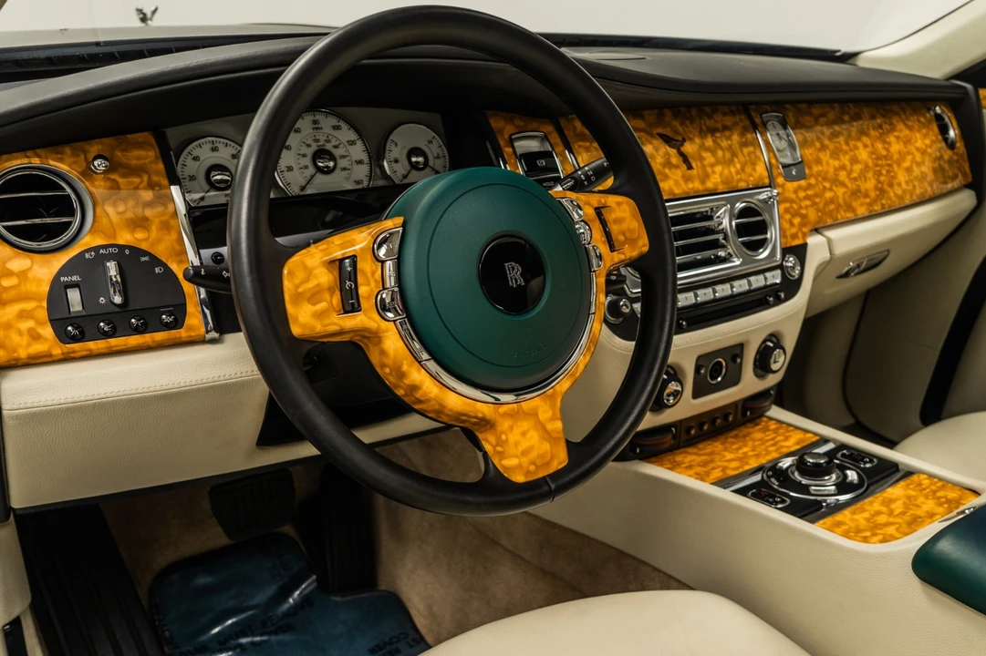 2010 Rolls-Royce Ghost 1st Gen - Image 13 of 21