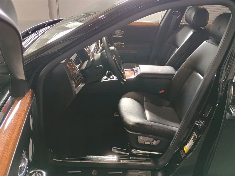 2010 Rolls-Royce Ghost 1st Gen - Image 14 of 20
