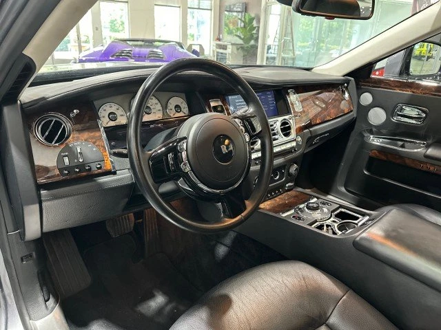 2010 Rolls-Royce Ghost 1st Gen - Image 4 of 20