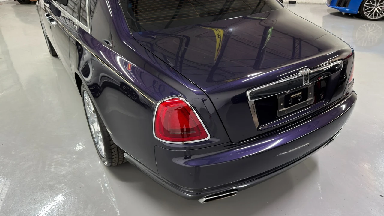 2010 Rolls-Royce Ghost 1st Gen - Image 19 of 31