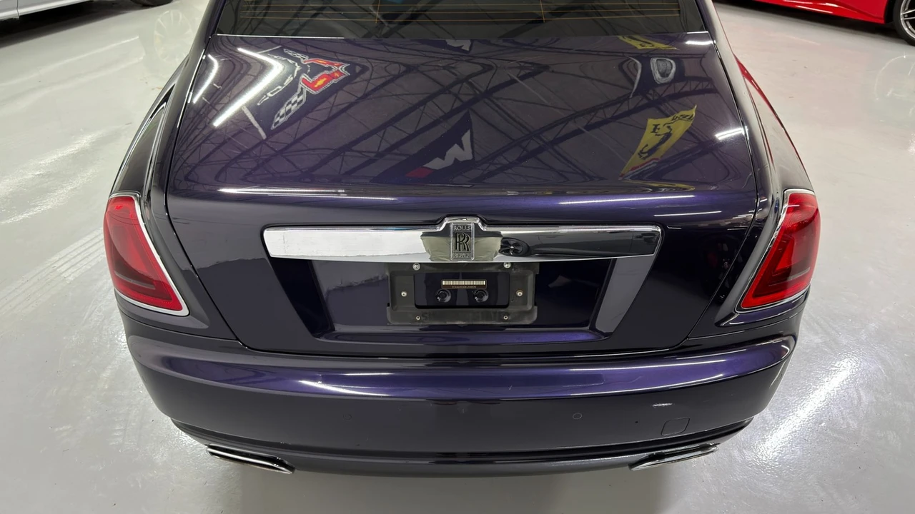 2010 Rolls-Royce Ghost 1st Gen - Image 16 of 31