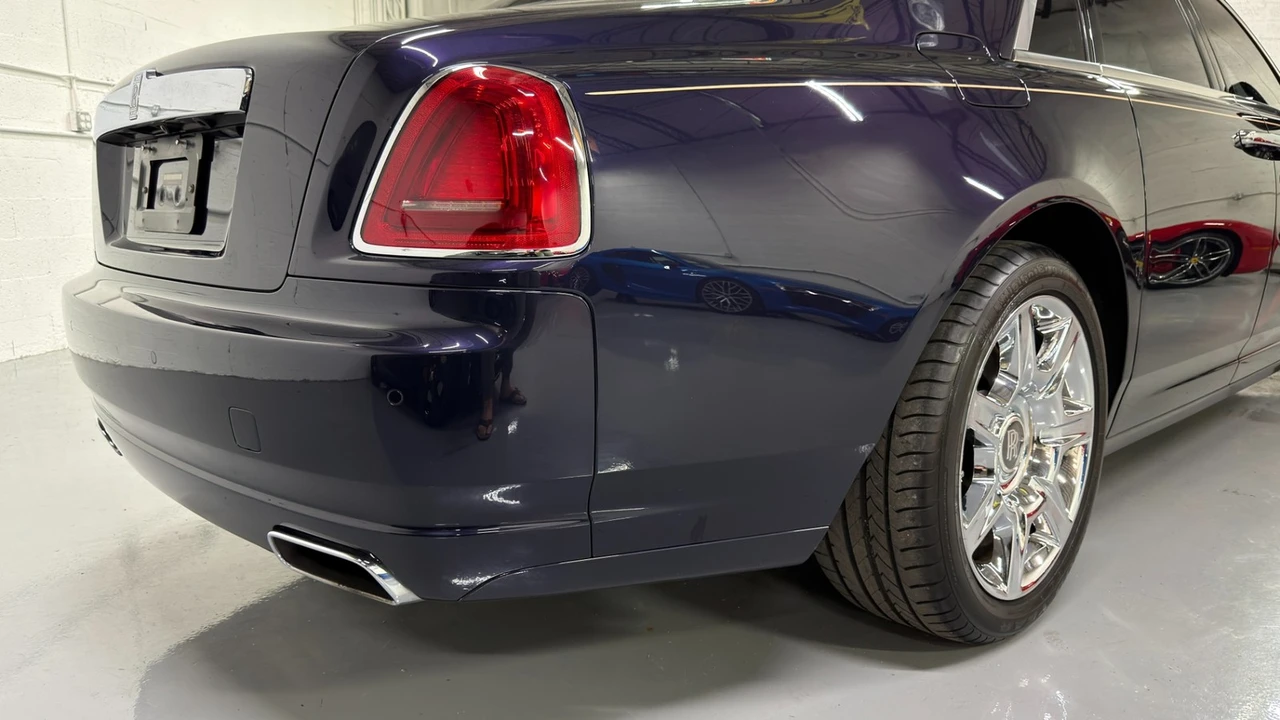 2010 Rolls-Royce Ghost 1st Gen - Image 12 of 31