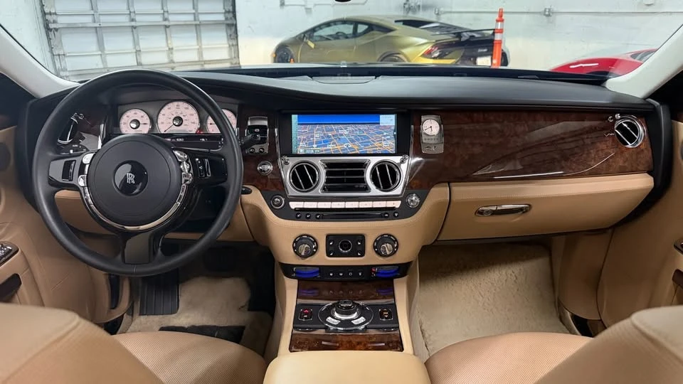 2010 Rolls-Royce Ghost 1st Gen - Image 8 of 20