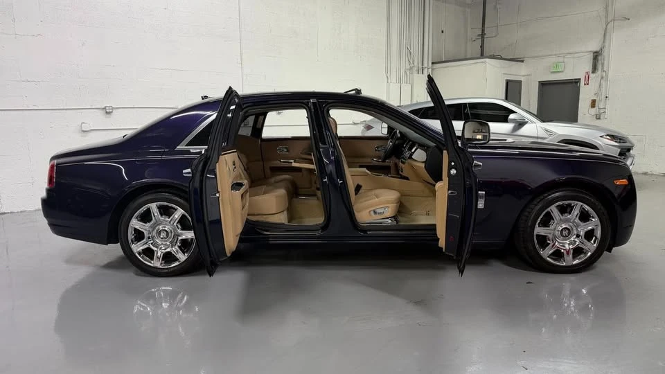 2010 Rolls-Royce Ghost 1st Gen - Image 12 of 20