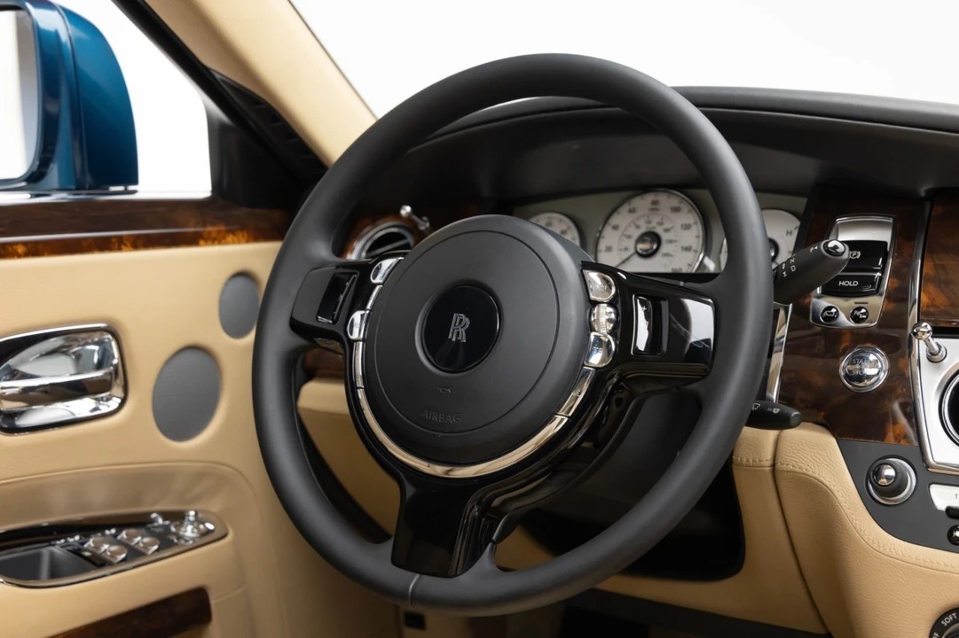 2010 Rolls-Royce Ghost 1st Gen - Image 10 of 31