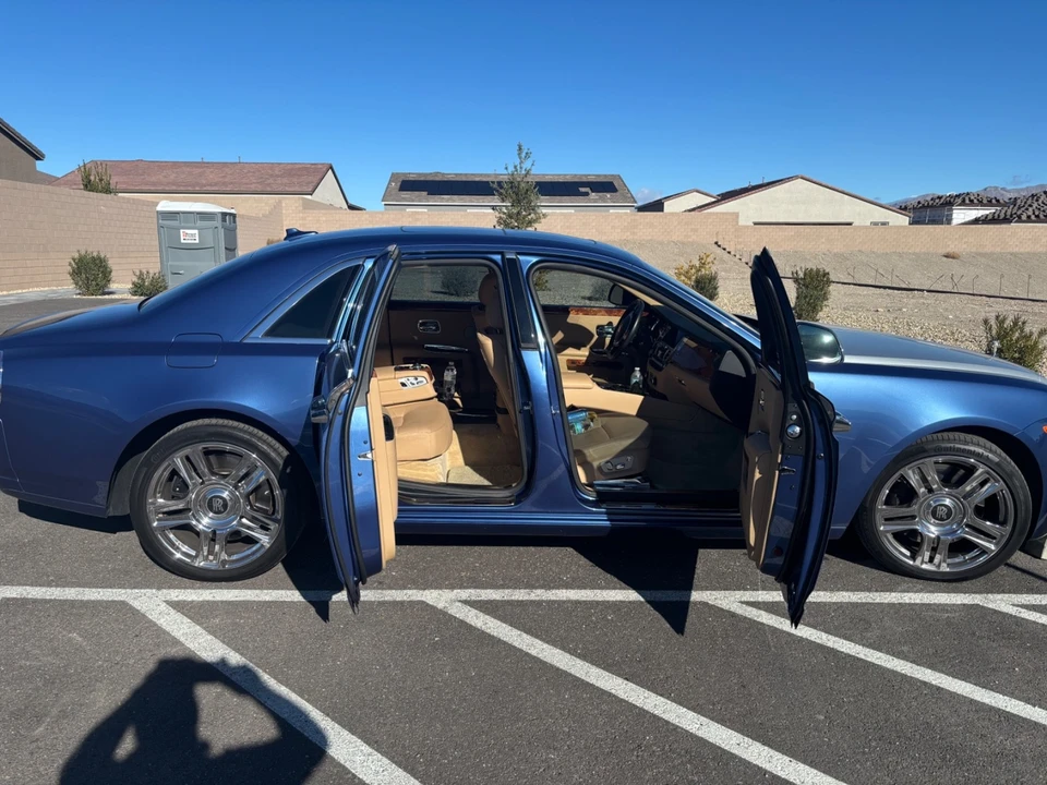 2010 Rolls-Royce Ghost 1st Gen - Image 4 of 25