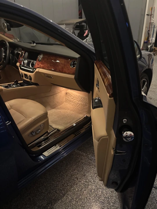 2010 Rolls-Royce Ghost 1st Gen - Image 7 of 25