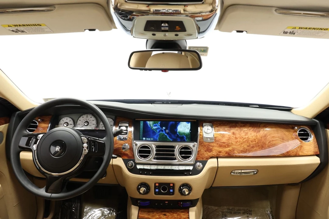 2010 Rolls-Royce Ghost 1st Gen - Image 16 of 25