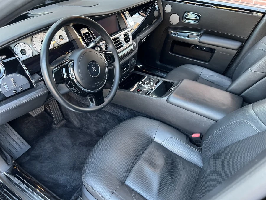 2010 Rolls-Royce Ghost 1st Gen - Image 4 of 11