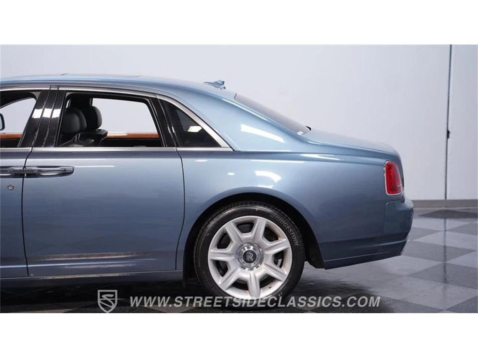 2010 Rolls-Royce Ghost 1st Gen - Image 21 of 31