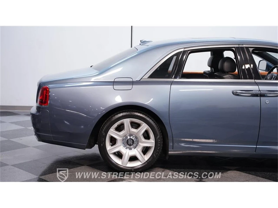 2010 Rolls-Royce Ghost 1st Gen - Image 24 of 31