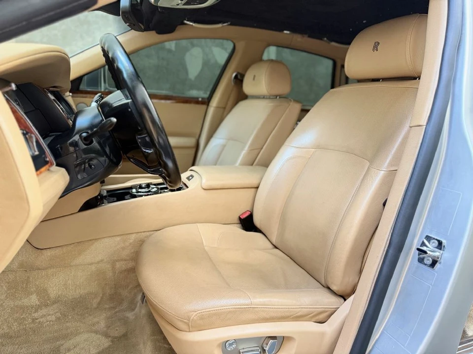 2010 Rolls-Royce Ghost 1st Gen - Image 17 of 21