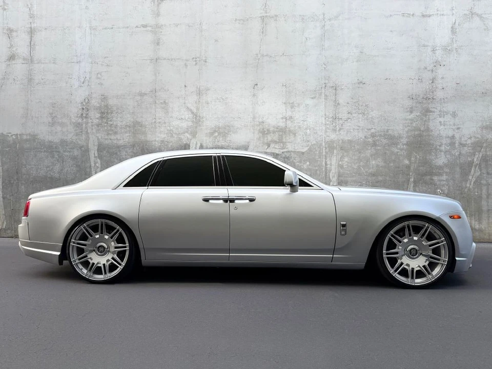 2010 Rolls-Royce Ghost 1st Gen - Image 14 of 21