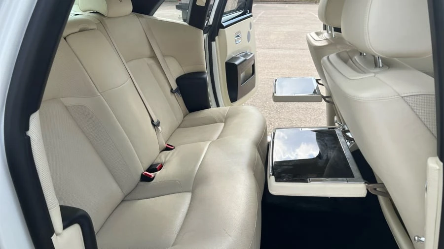2010 Rolls-Royce Ghost 1st Gen - Image 7 of 30