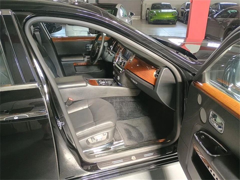 2010 Rolls-Royce Ghost 1st Gen - Image 31 of 31