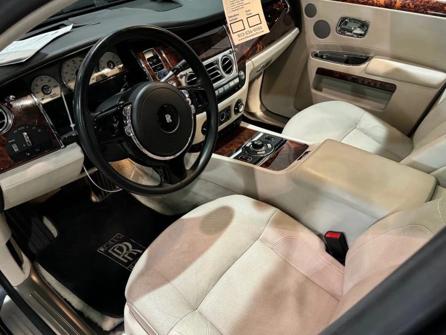 2010 Rolls-Royce Ghost 1st Gen - Image 5 of 14