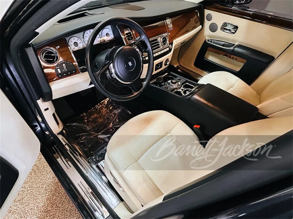 2010 Rolls-Royce Ghost 1st Gen - Image 4 of 5