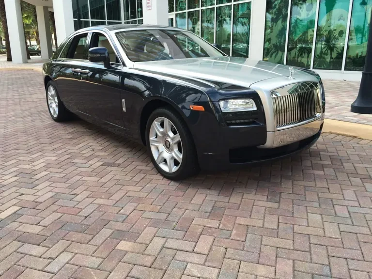 2010 Rolls-Royce Ghost 1st Gen - Image 2 of 2