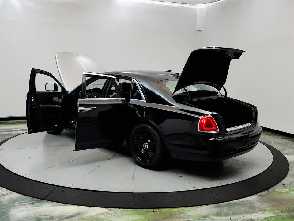 2010 Rolls-Royce Ghost 1st Gen - Image 12 of 31