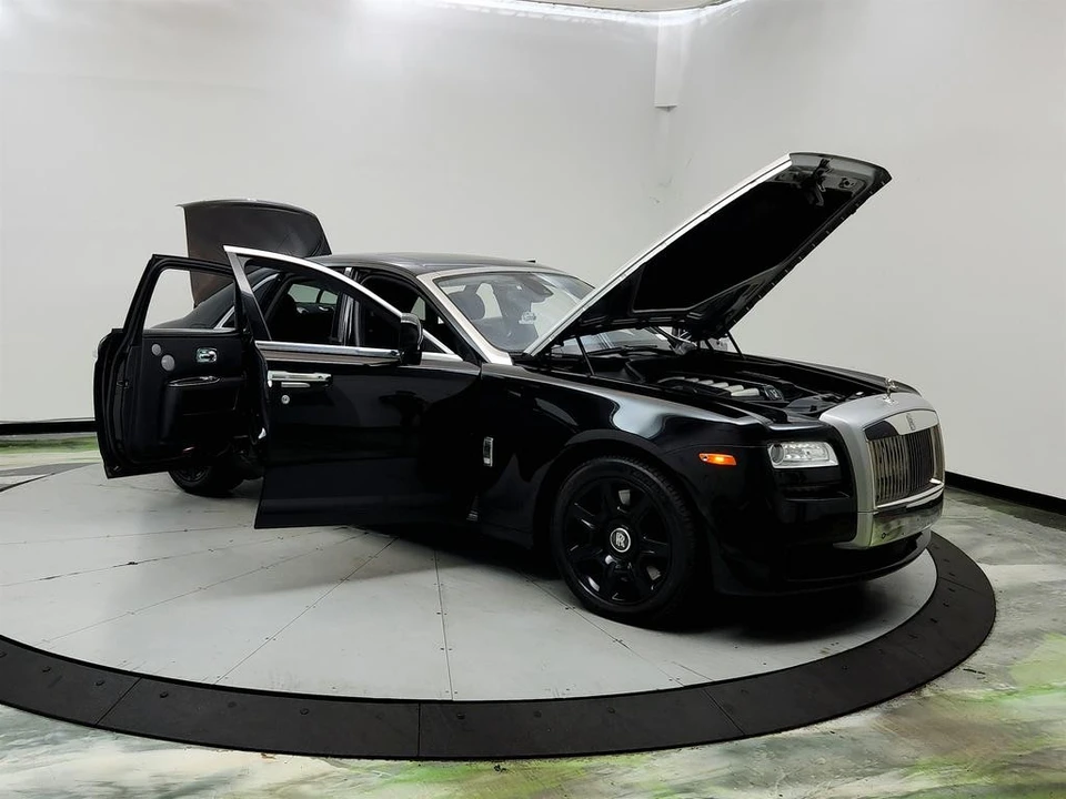 2010 Rolls-Royce Ghost 1st Gen - Image 10 of 31