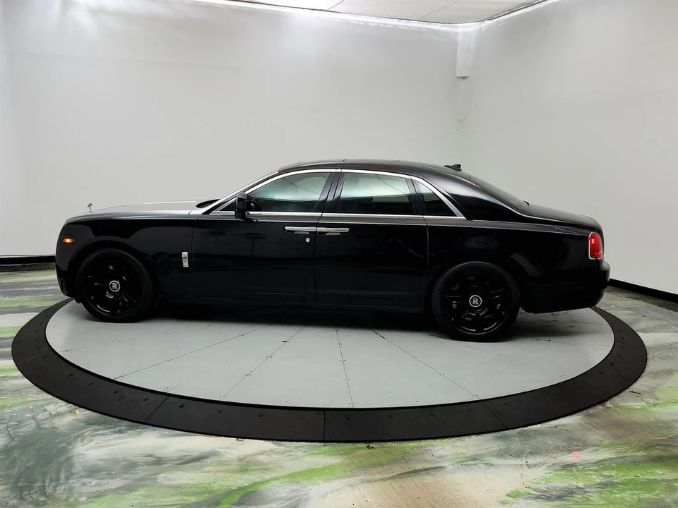 2010 Rolls-Royce Ghost 1st Gen - Image 8 of 31