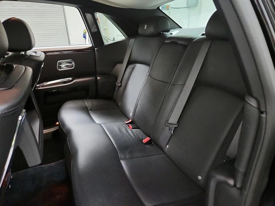 2010 Rolls-Royce Ghost 1st Gen - Image 24 of 31