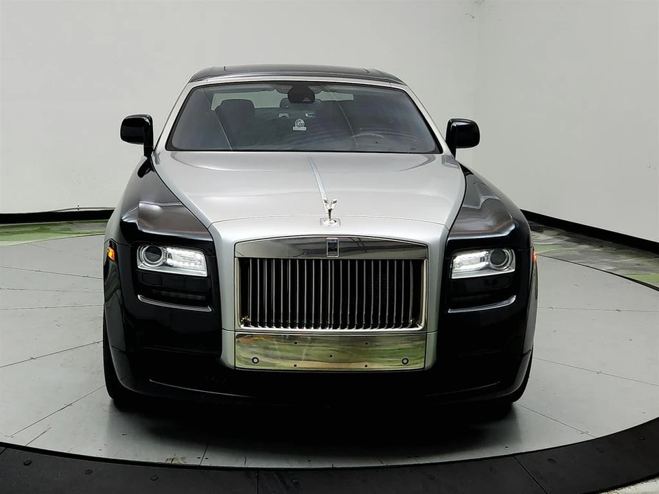 2010 Rolls-Royce Ghost 1st Gen - Image 2 of 31
